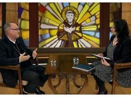 Biskup Stanislav Přibyl v Domě ze skla TV Noe