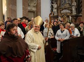Začátek poutní sezóny v Jablonné s biskupem Janem Baxantem 