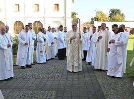 Homilie biskupa na kněžské pouti v Doksanech