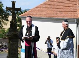 V Mnichovském Týnci se konalo znovuodhalení pomníku padlým ve Světové válce